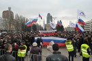 Конец нацистской оккупации! Народ поднял русские флаги над админзданиями по всему Востоку