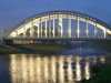 В Запорожье, прыгнув с моста в Днепр, разбился 44-летний мужчина