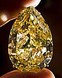 Самый крупный желтый бриллиант установил рекорд на Sotheby"s