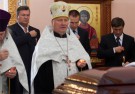 Янукович на похоронах друга был вместе с Ахметовым и Иванющенко, отдельно от первой леди  - ФОТОрепортаж