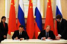 Россия и Китай выступили против внешнего вмешательства в дела Украины