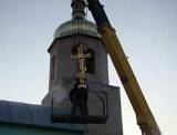 Колокольню храма Иоанна Кронштадского увенчал купол с крестом
