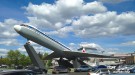 В Шереметьево установили памятник самолету Ил-62
