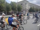 2000 велосипедистов перекрыли  движение по главному проспекту Запорожья - ФОТОрепортаж+ВИДЕО