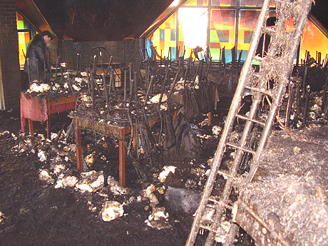 Последствия пожара в кафе Кристалл в г.Мелитополь. Погибла 2 человека.