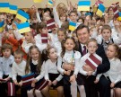 Янукович ответит перед запорожскими детьми