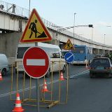 Запорожские водители воруют предупреждающие фишки на плотине