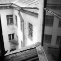 В Запорожье парень выпал с 5-го этажа общежития