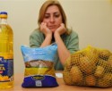 Почему украинцы переходят на низкокачественные продукты?