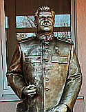 Прокуратура: памятник Сталину в Запорожье установлен законно! — ВИДЕО