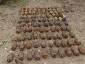 Обнаружены 17 гранат и 500 патронов