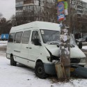 Первые «жертвы» снегопада в Запорожье - ФОТО