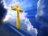 В небе произошло чудо - появился гигантский крест из облаков