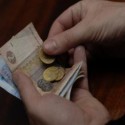 С сегодняшнего дня минимальная зарплата повышается... на 4 гривни