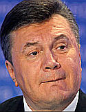 Американским сенаторам предложили объявить Януковича персоной нон грата