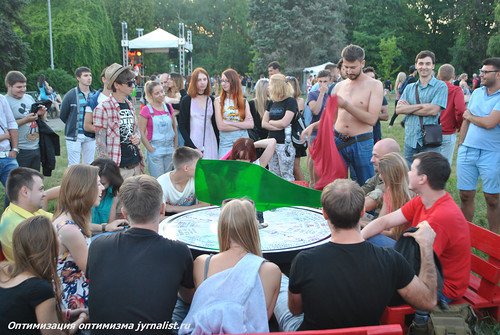 ПЭРЭМОГА: В Киеве провели фестиваль группового секса - ВИДЕО