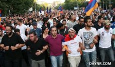 Армяне объяснили укромайданным провокаторам, куда им идти ФОТО