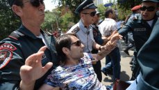 Протесты в Ереване: полиция разогнала нарушителей и разобрала баррикады