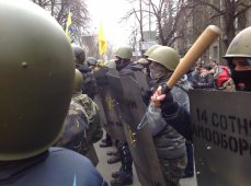 Посольство Канады в Киеве укрывало боевиков с Майдана