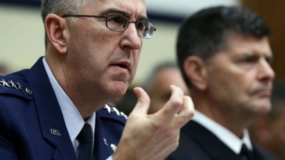«Ядерная кнопка»: командующий СТРАТКОМ США не подчинится "незаконному" приказу