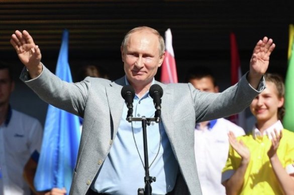 «Настоящий мужик». Россияне назвали главные положительные качества Путина