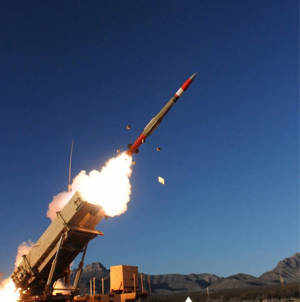 СМИ сообщили о неспособности комплексов Patriot сбить ракету хуситов