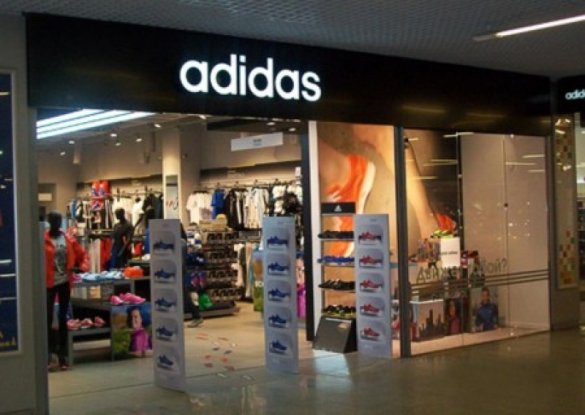 Adidas вытер ноги о санкции и блокаду Крыма