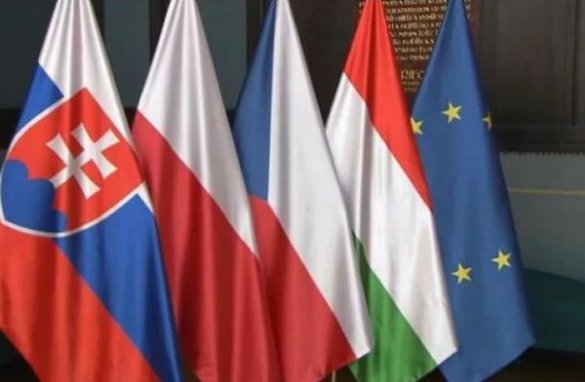 Европейская комиссия открыла судопроизводство против Чехии, Венгрии и Польши