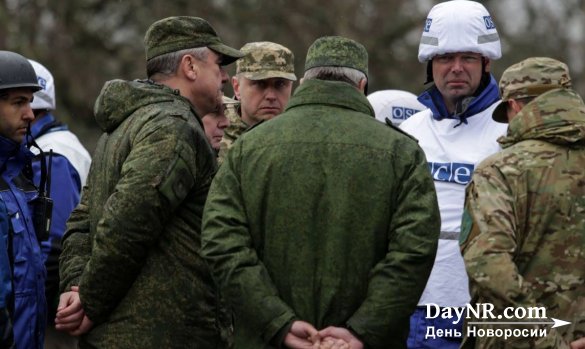 Киев остаётся один на один с Донбассом: российские военные покидают СЦКК