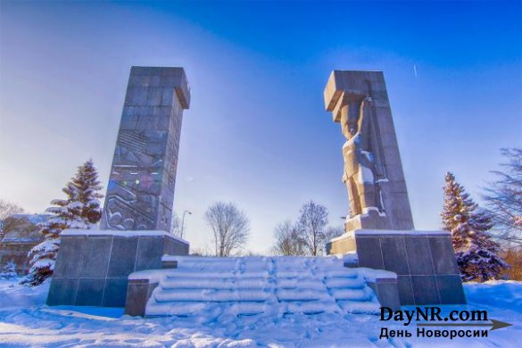 Польские власти готовят снос 11 памятников освободителям Польши