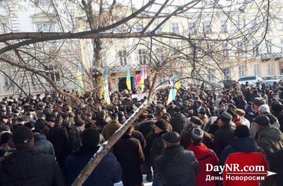 Хроники Сопротивления. Новогодняя антибандеровщина и социальные протесты