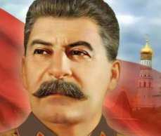 Сумским «патриотам» пришлось выкупать в магазине тетради со Сталиным