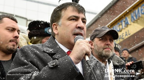 Саакашвили рассказал о «железных памперсах» Порошенко