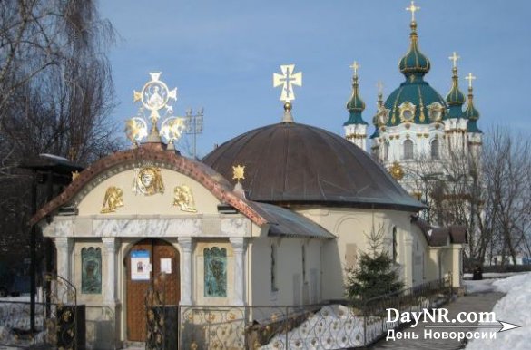 Братия призвала верующих стать на защиту Десятинного монастыря в Киеве