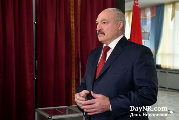 Лукашенко готов разместить 10000 миротворцев там, где скажут Путин и Порошенко