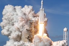 ВВС США и НАСА отказались от Falcon Heavy