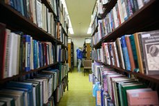 Кубанский пенсионер вербовал в библиотеке сторонников буквы «Ё»