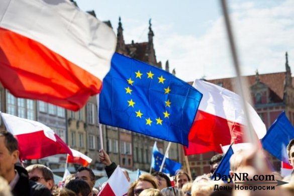 Впервые в истории Евросоюз вводит санкции против государства-члена ЕС — Польши