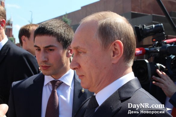 Путин на одной волне с молодежью: как президент заслужил доверие молодого поколения