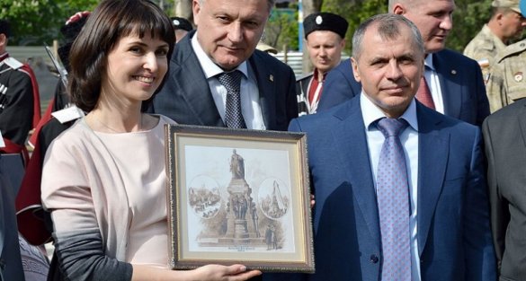 Жена Аксенова призвала начать демонтаж памятников Ленину