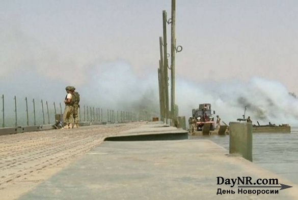 Российские инженеры построили мост через Евфрат