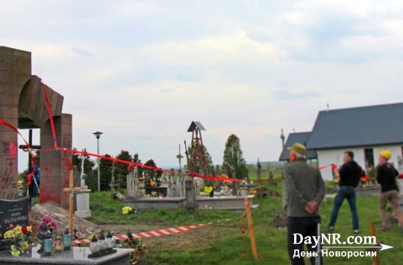 В Польше продолжают уничтожать памятники УПА*