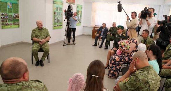 Лукашенко: «Может быть, придут времена, когда мы будем радоваться, что Украина в НАТО»