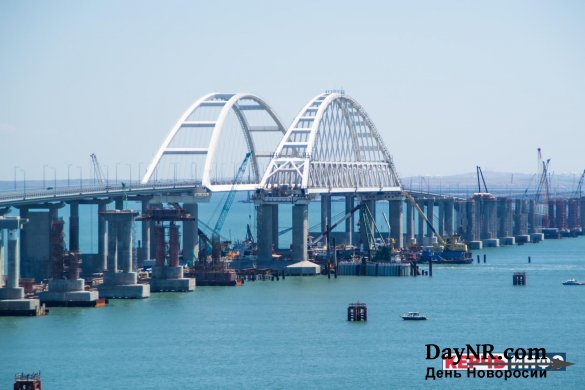 Смерчь на Крымском мосту