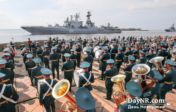 В России празднуют День ВМФ