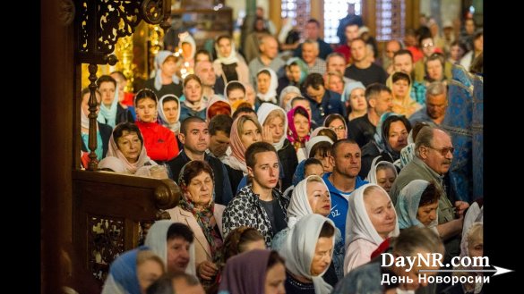 Трагедия в Керчи. Одесские православные помолились о погибших в Керчи