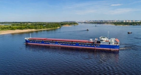 Для работы на реках РФ строятся 42 грузовых судна