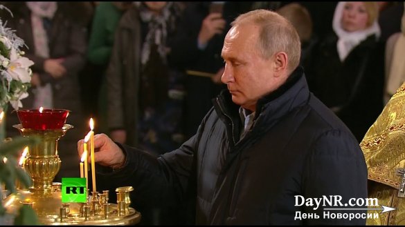 Путин на рождественской службе в Спасо-Преображенском соборе Санкт-Петербурга