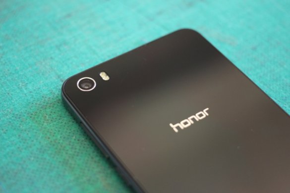 Продажи смартфонов Honor за пределами Китая выросли на 170%