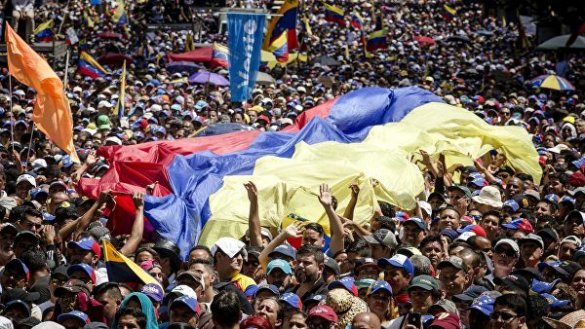 Депутаты Европарламента заявили, что их выгоняют из Венесуэлы